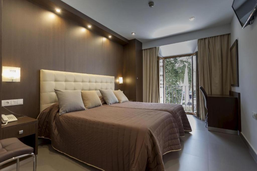 Hotel Rambla Emerita, Centro Ciudad Merida Bagian luar foto