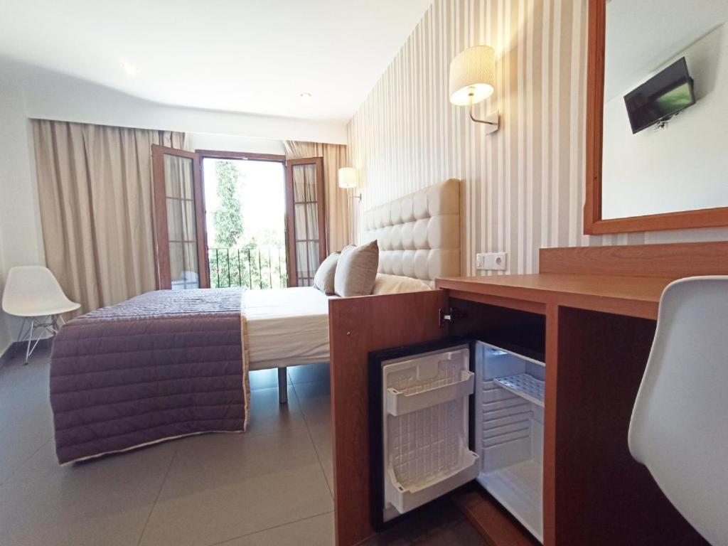 Hotel Rambla Emerita, Centro Ciudad Merida Bagian luar foto