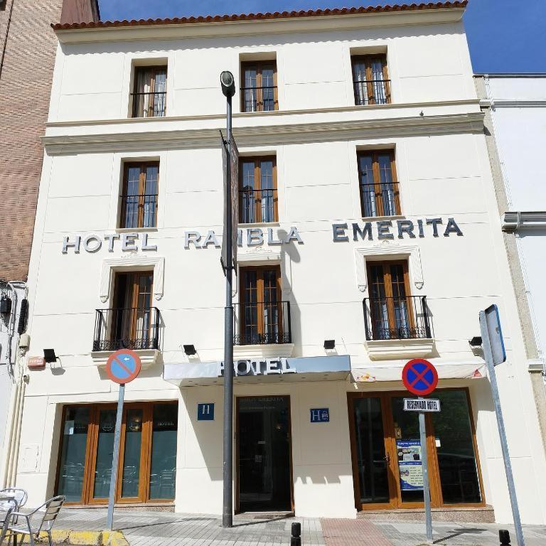 Hotel Rambla Emerita, Centro Ciudad Merida Bagian luar foto